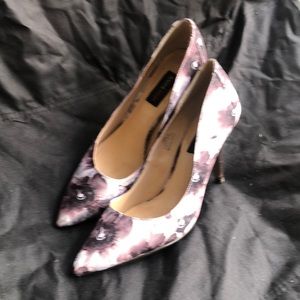 Ladies Jeanne Bekker fashion dress shoes